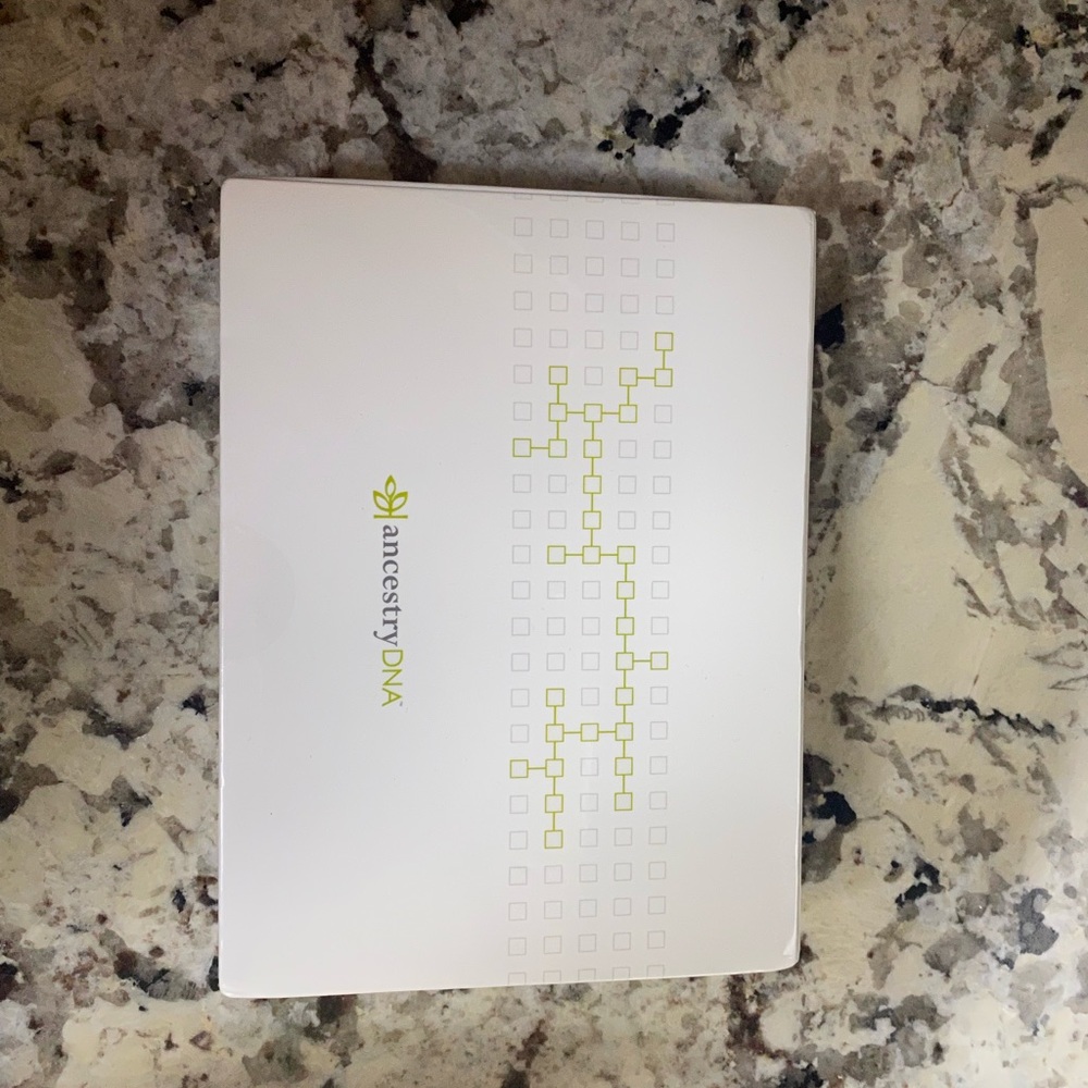 BRAND NEW - SEALED ANCESTRY DNA KIT